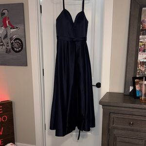Elegant Midnight Blue Evening Gown